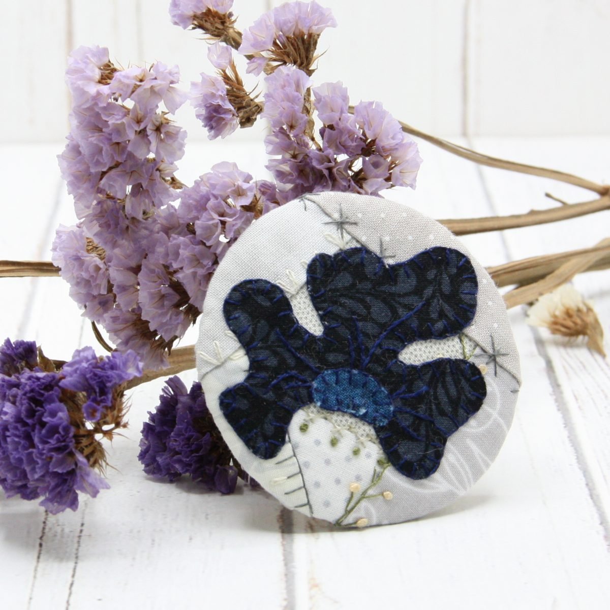 Broche de patchwork "Gris"