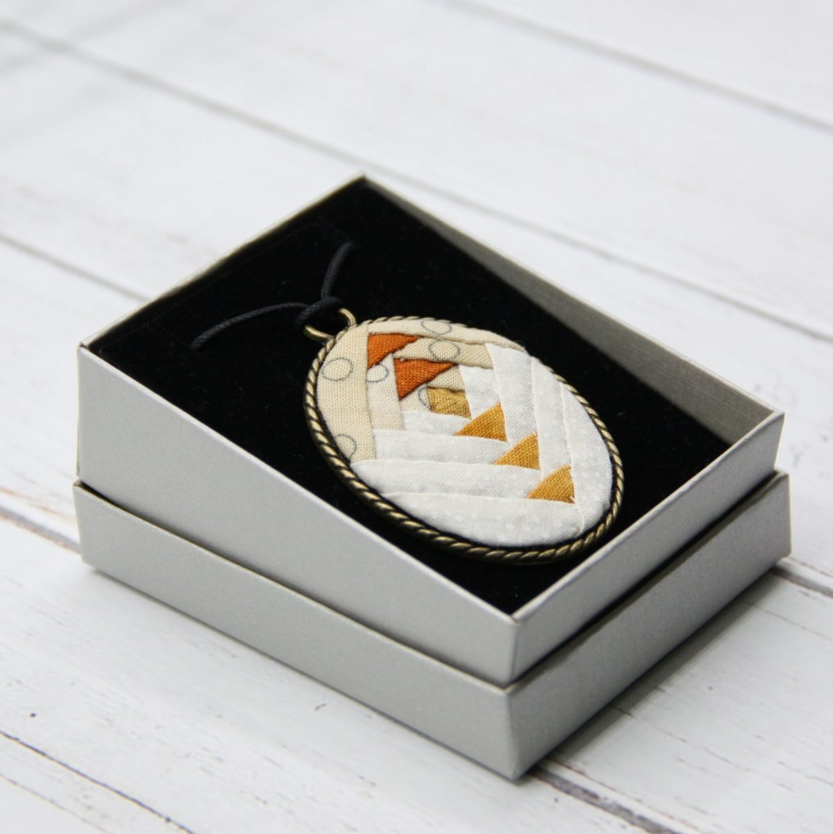 Camafeo Oval Beige-Blanco - Imagen 4